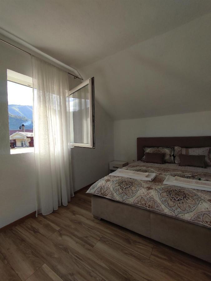 פלוזינה Apartment La Casa מראה חיצוני תמונה