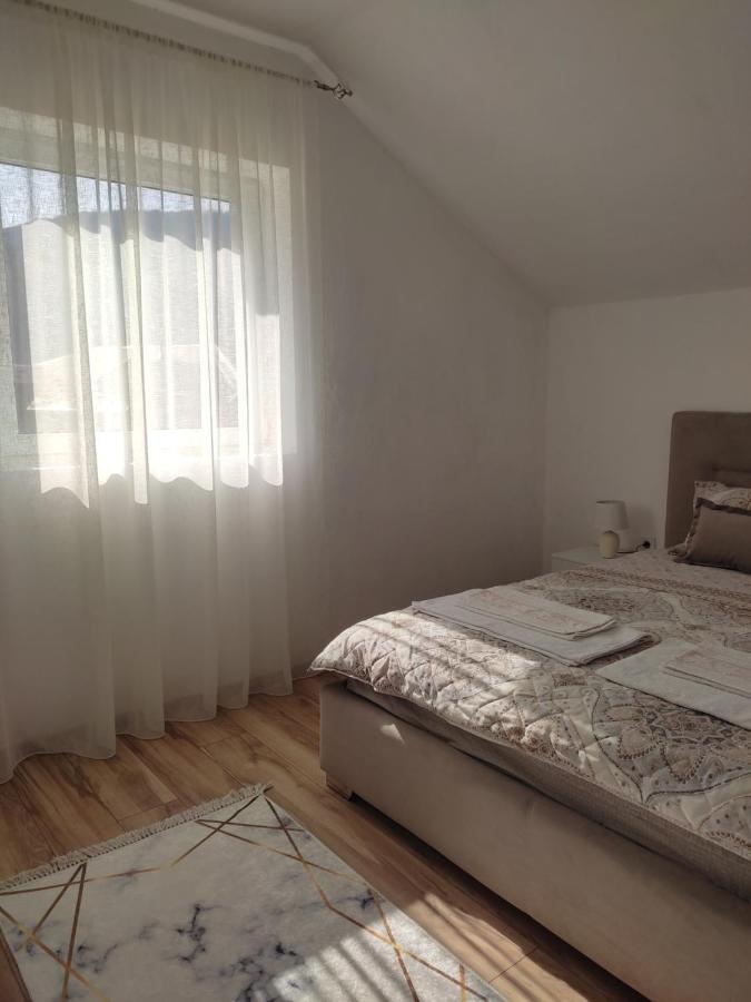 פלוזינה Apartment La Casa מראה חיצוני תמונה
