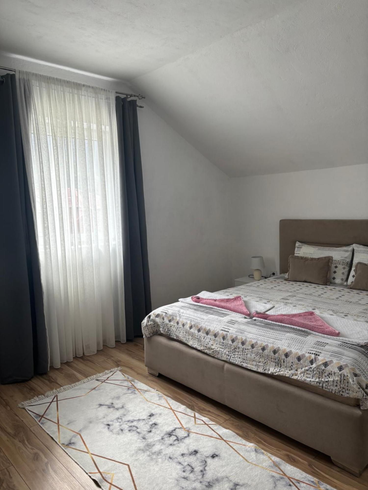 פלוזינה Apartment La Casa מראה חיצוני תמונה